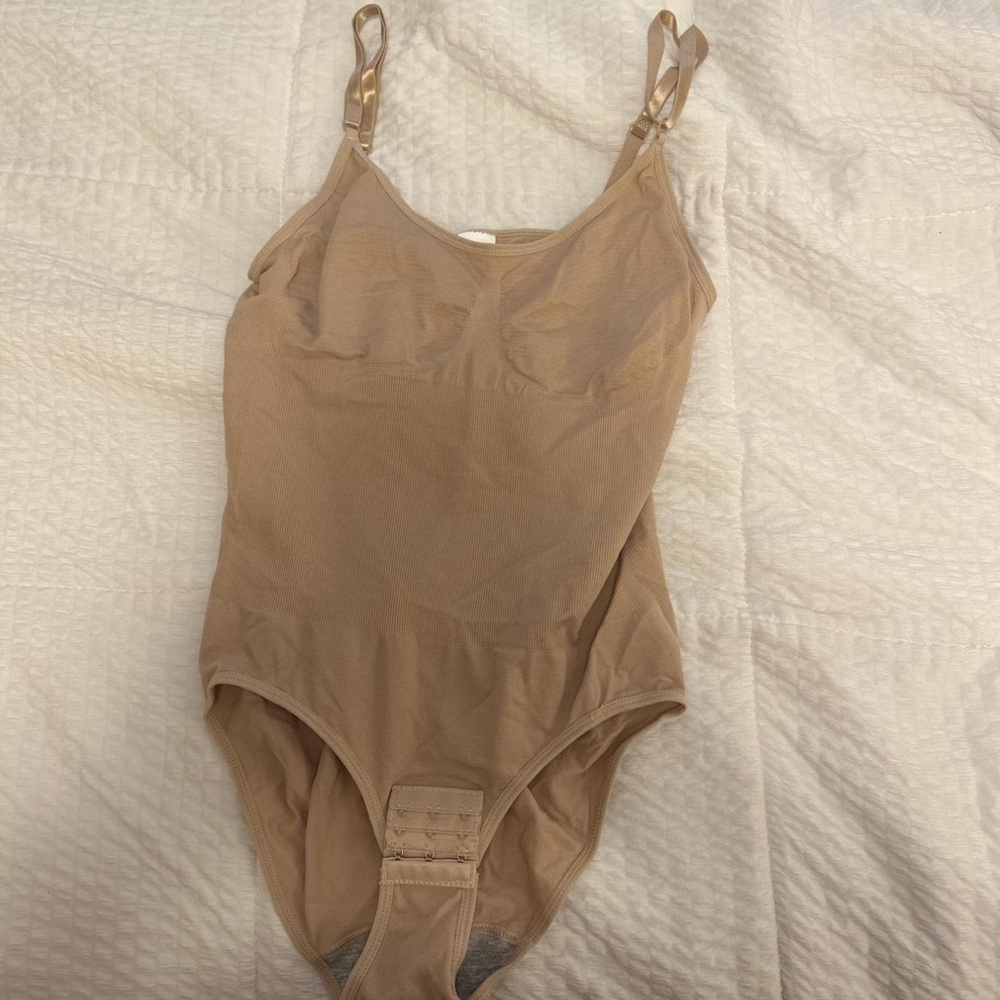NWOT Women’s Tan Shape-wear Bodysuit
